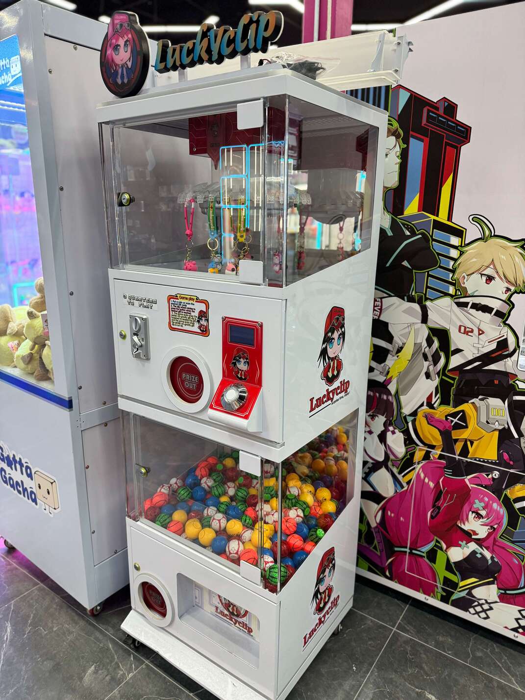 Gacha capsule machines